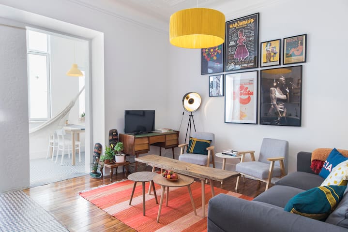 La La Lisboa Apt, Old Town, 10′ to Castle & River