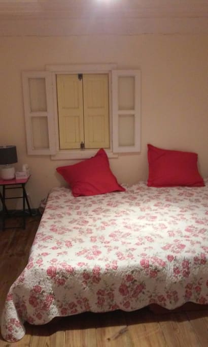 Chambre avec 2 lits simples ou un grand lit!