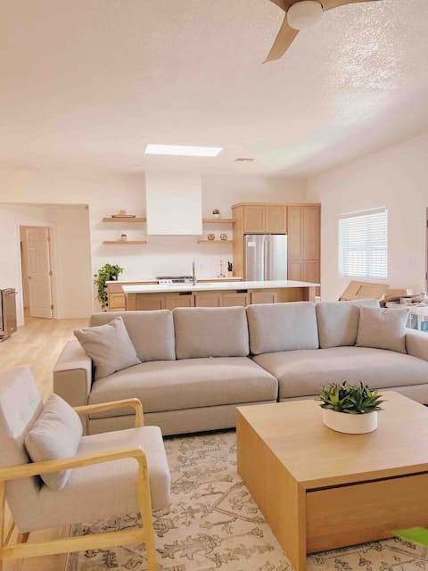 Top Airbnb: Del Rey | Soaking tub | Fire - Pit | Pool & Grill in Fortuna Foothills