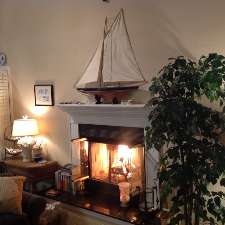 "Just Peachy"  Our Home Now Your Escape. - Kill Devil Hills, NC