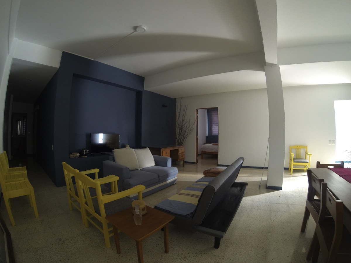 Anuncio de Airbnb popular: Candy's apartment en Santa Cruz Xoxocotlán