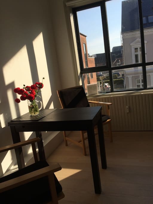 Spise og arbejdsområde
