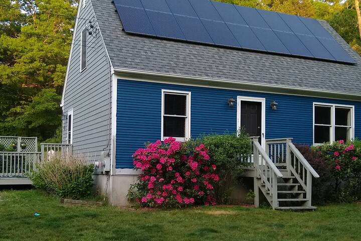 The Sunny Cape gallery image 2