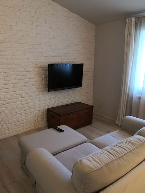 Small Suite in the Countryside with Large Garden