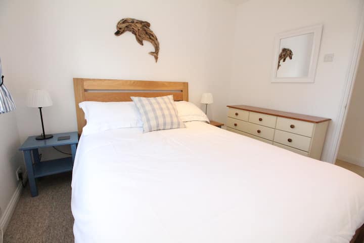 ห้องนอน 2 (Bedroom 2)