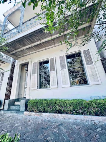 2 Floor 1855 Townhouse Suite Lower Garden District