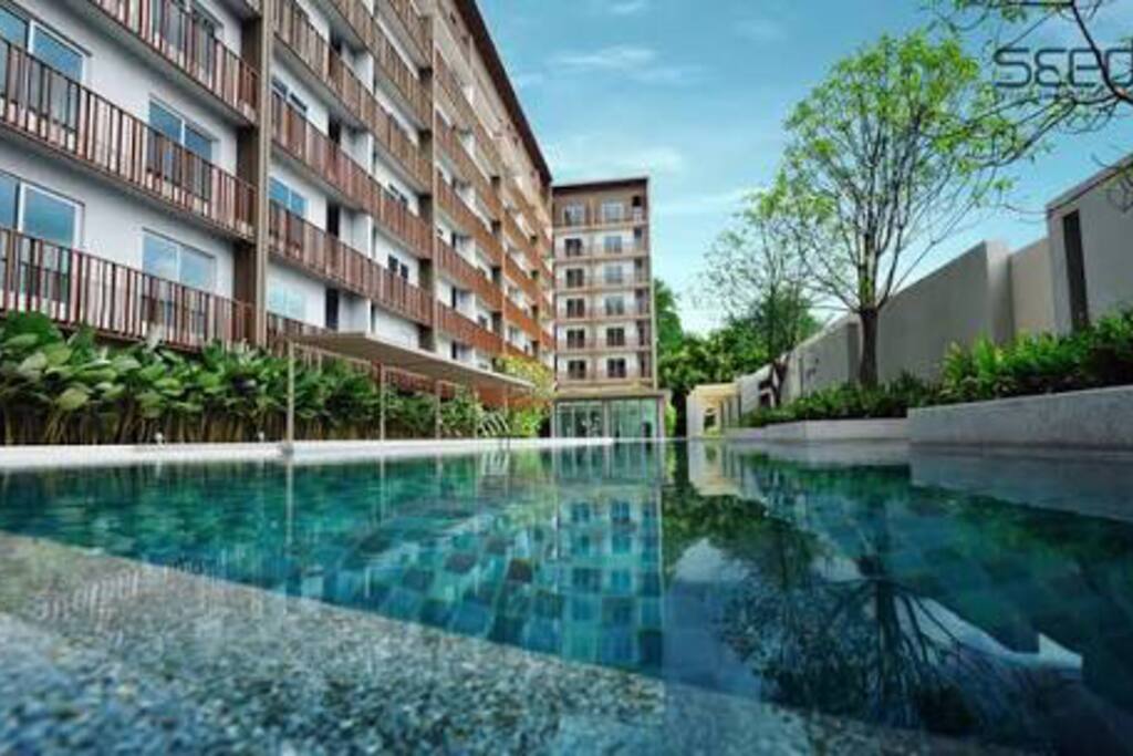 SWIMMING POOL WITH FITNESS