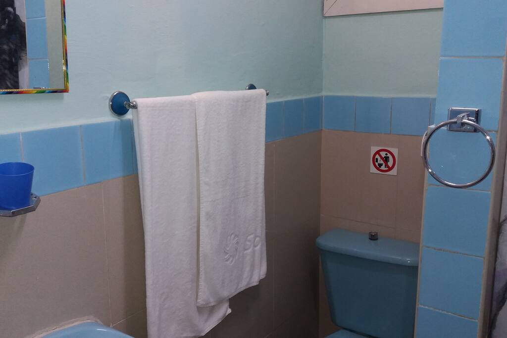 Otra vista del baño
