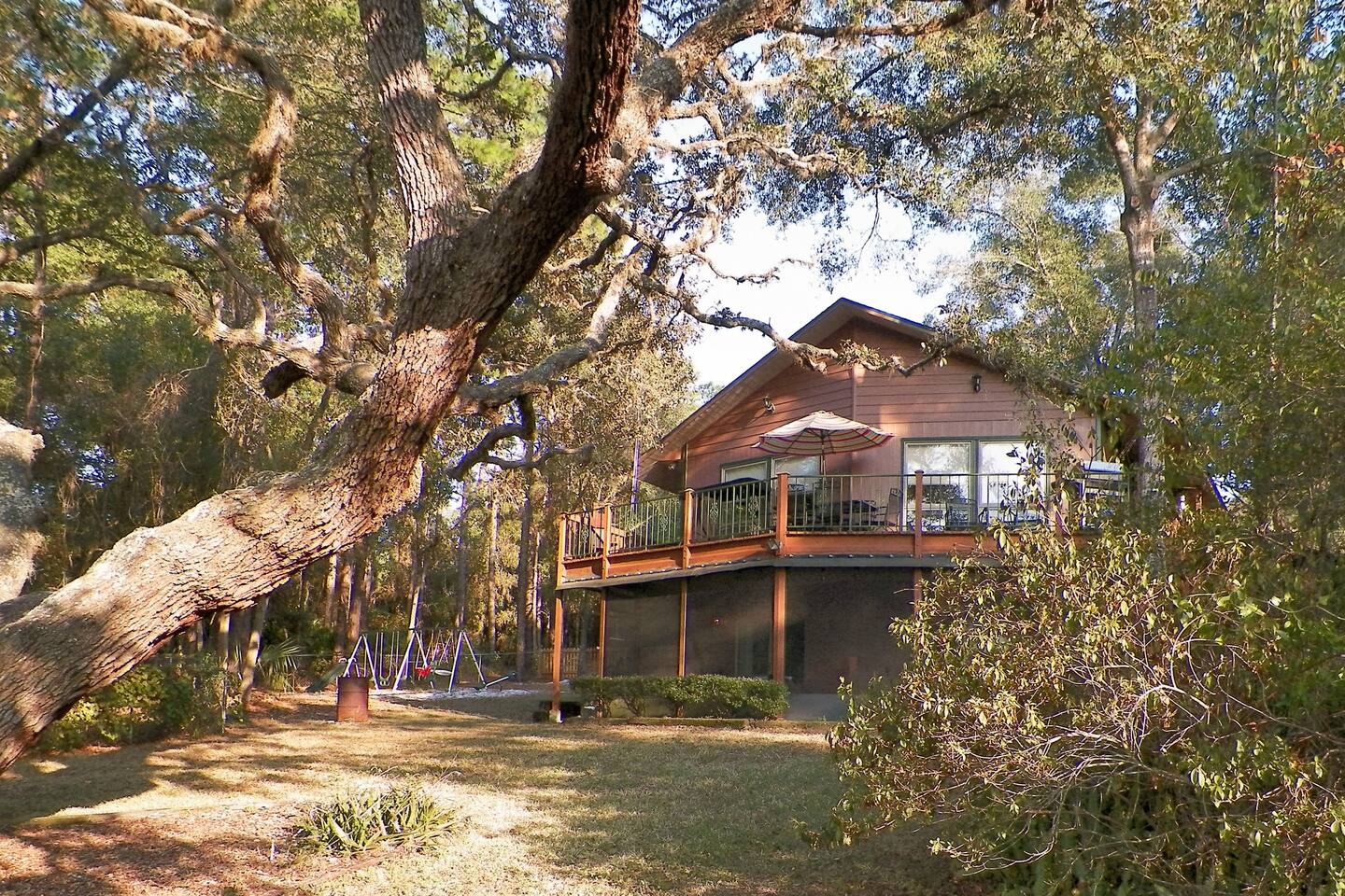 Very Beary Cabin On Crystal Lake Cabins For Rent In Ocklawaha