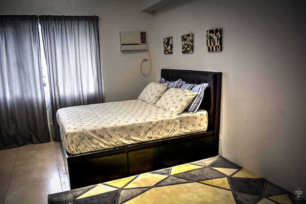 Queen size bed