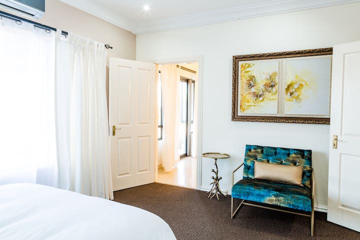 Room 4