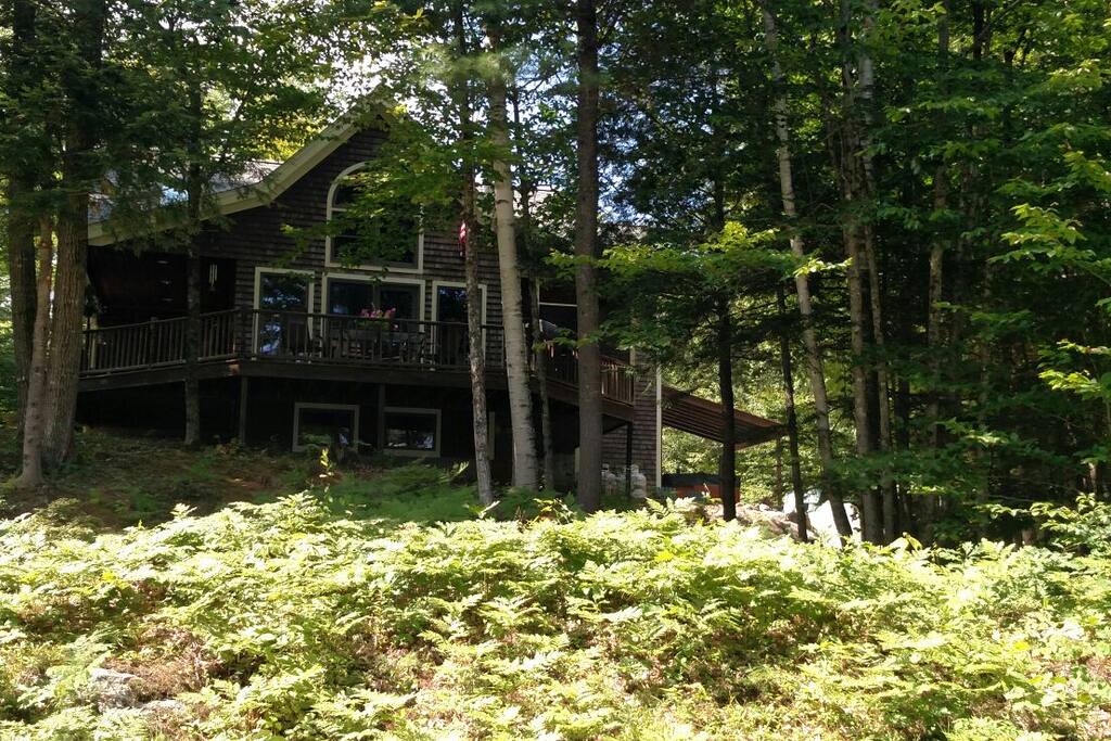 Tucked away in a quiet area across from lake.