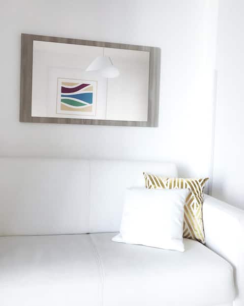 Annuncio Airbnb popolare: Spacious and bright apartment in Sorrento centre a Sorrento