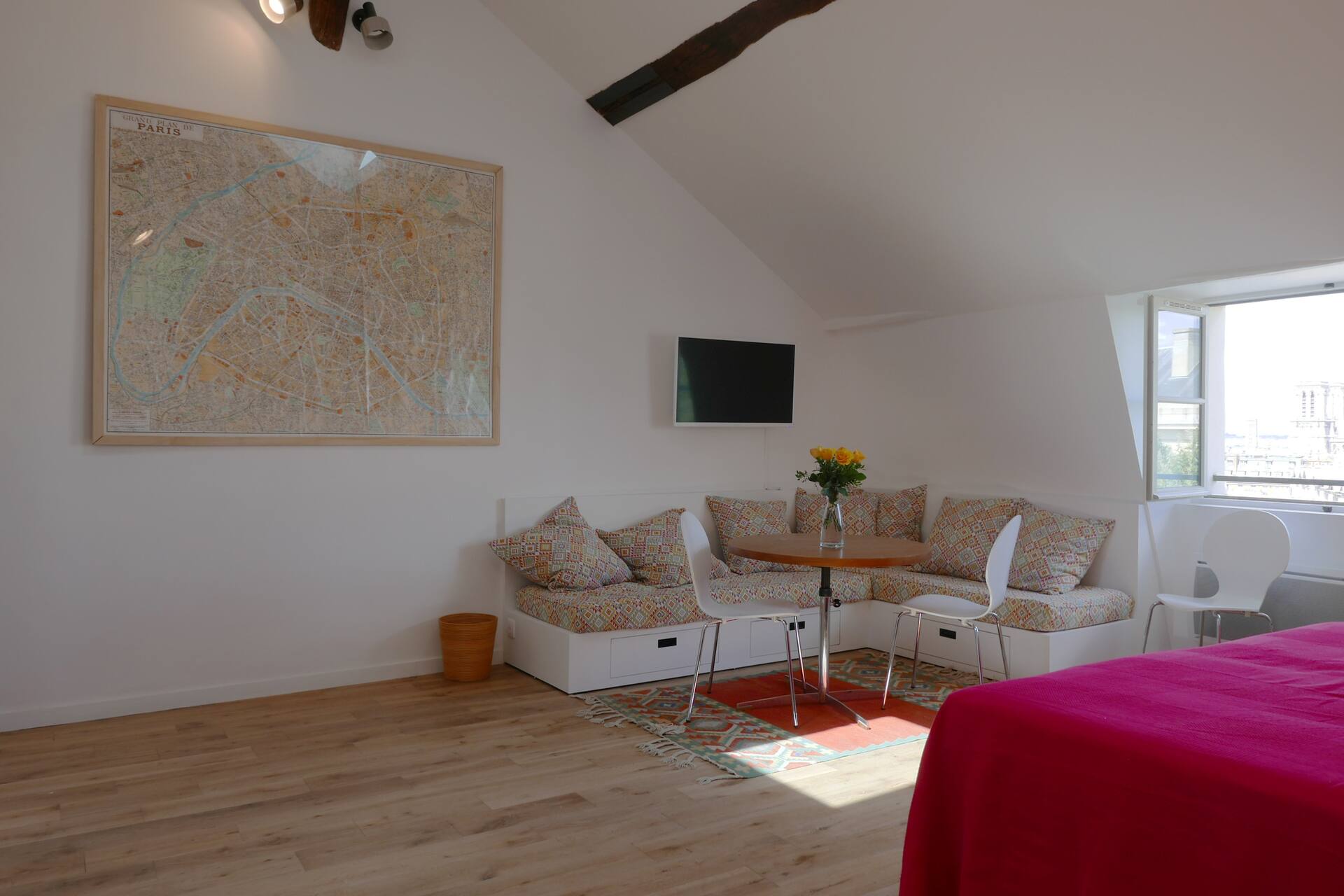 Elegant penthouse for 4, Central Latin Quarter C5 — photo 2