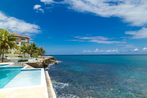 Sail Away Ocho Rios - Ocean Front  WINTER DISCOUNT