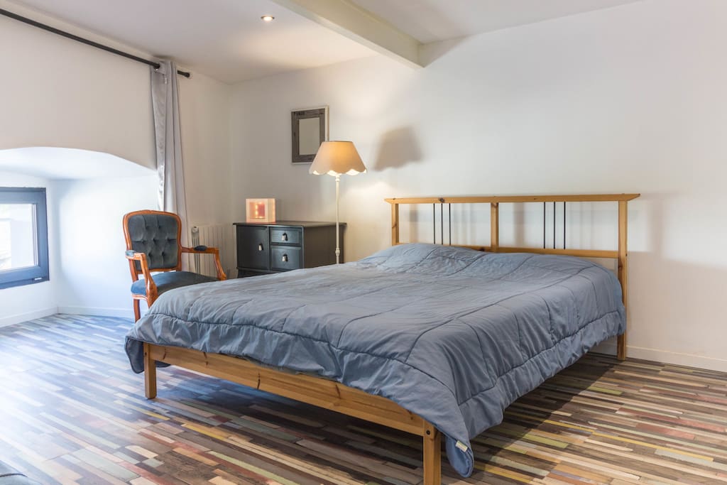 Comfortable double bed