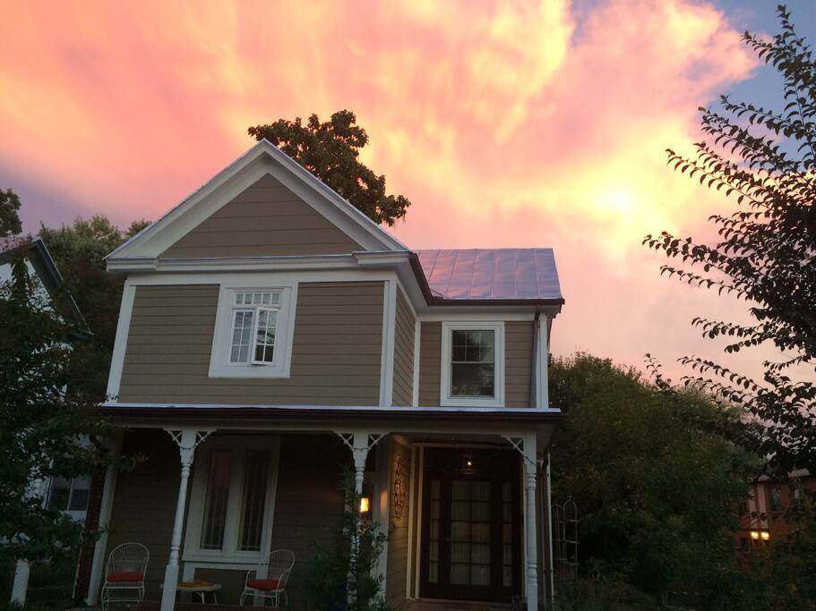 Solar, Eco friendly, 2 BR, 1 Bath, UVa & Downtown Houses for Rent in