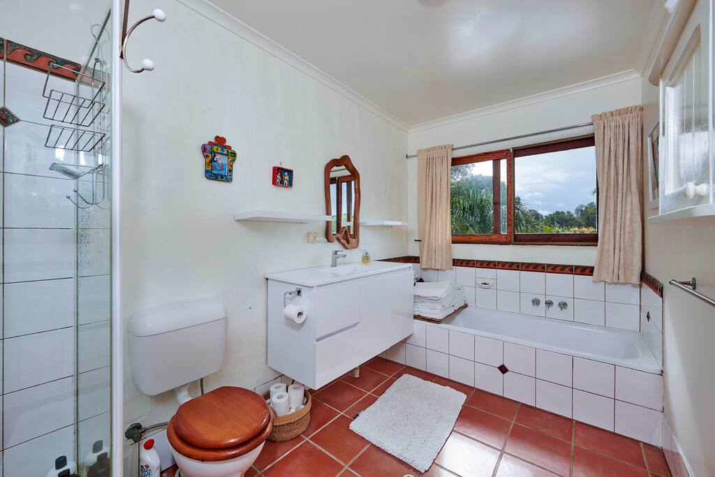 Upstairs Complete Bathroom
