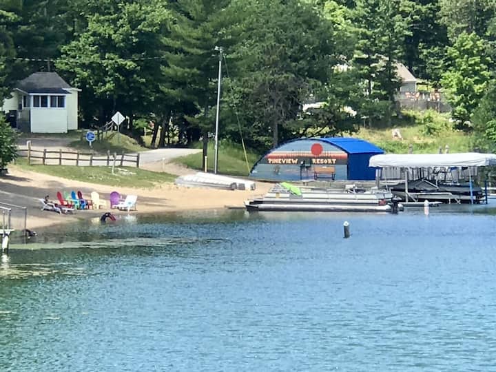 Arbutus Lake Vacation Rentals & Homes East Bay Township, MI Airbnb