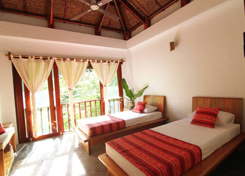 Standard Bedroom with bamboo views with Queen bed or King Singles