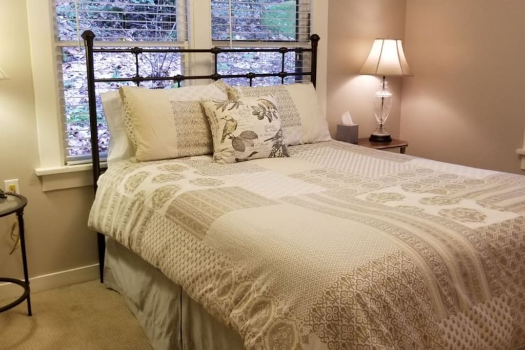 Queen bed