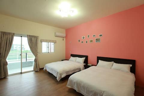 Four bedrooms, four bathrooms, one large hall/10 people private building/near Huacun Station, Sights