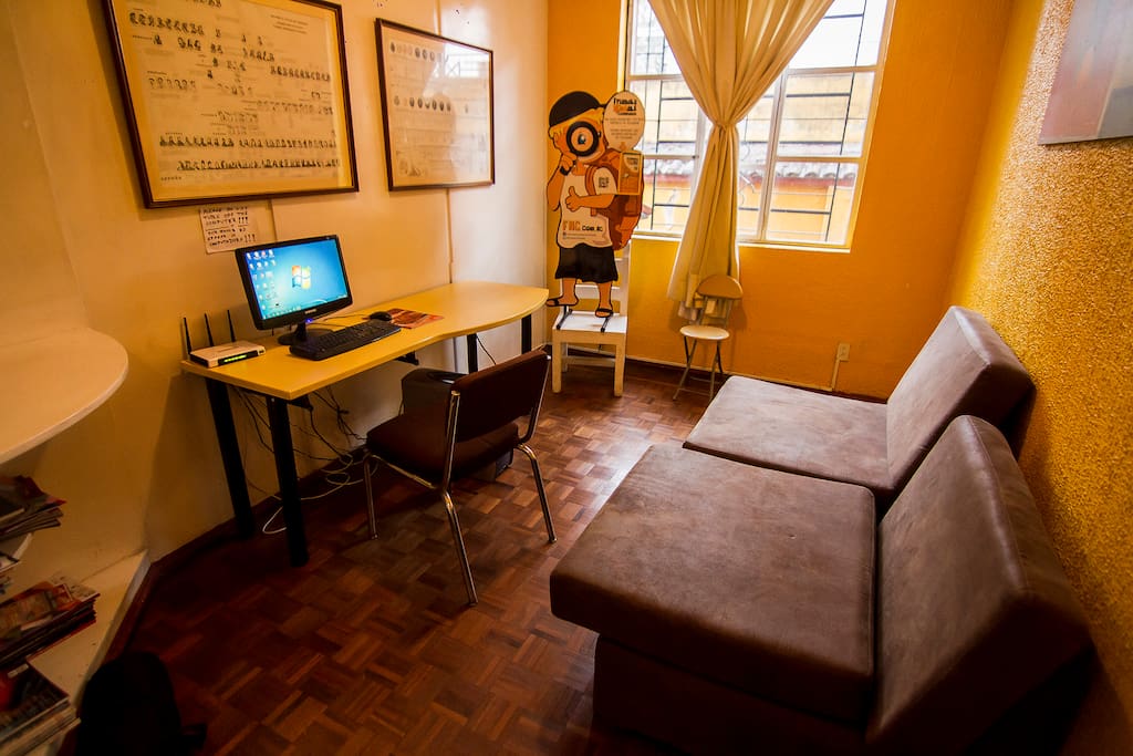 Zona de Trabajo con internet Wifi
