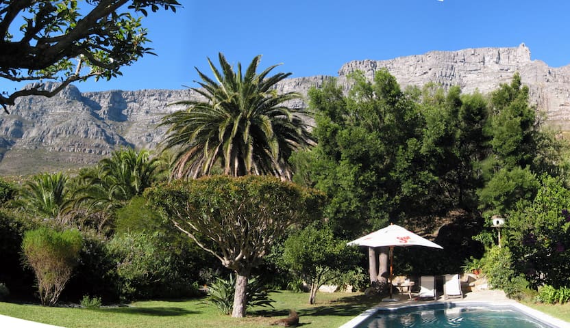 A’Capensis spacious garden flat.