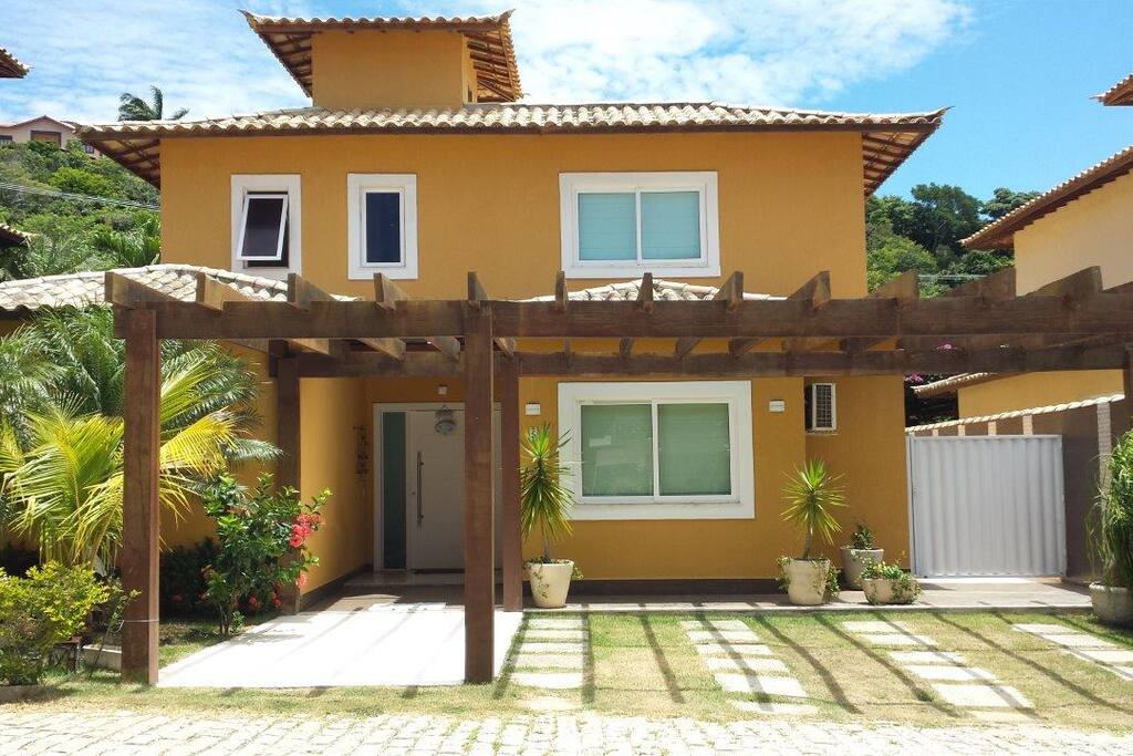 Casa com visão frontal