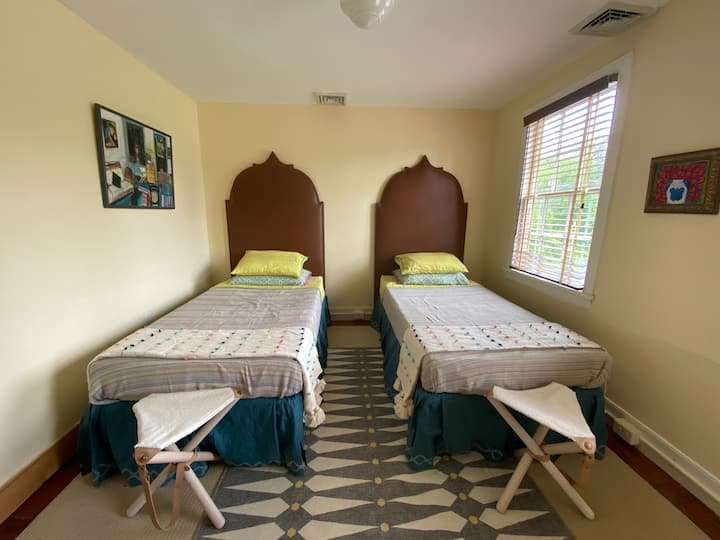 Chumba cha kulala (mapacha 2)