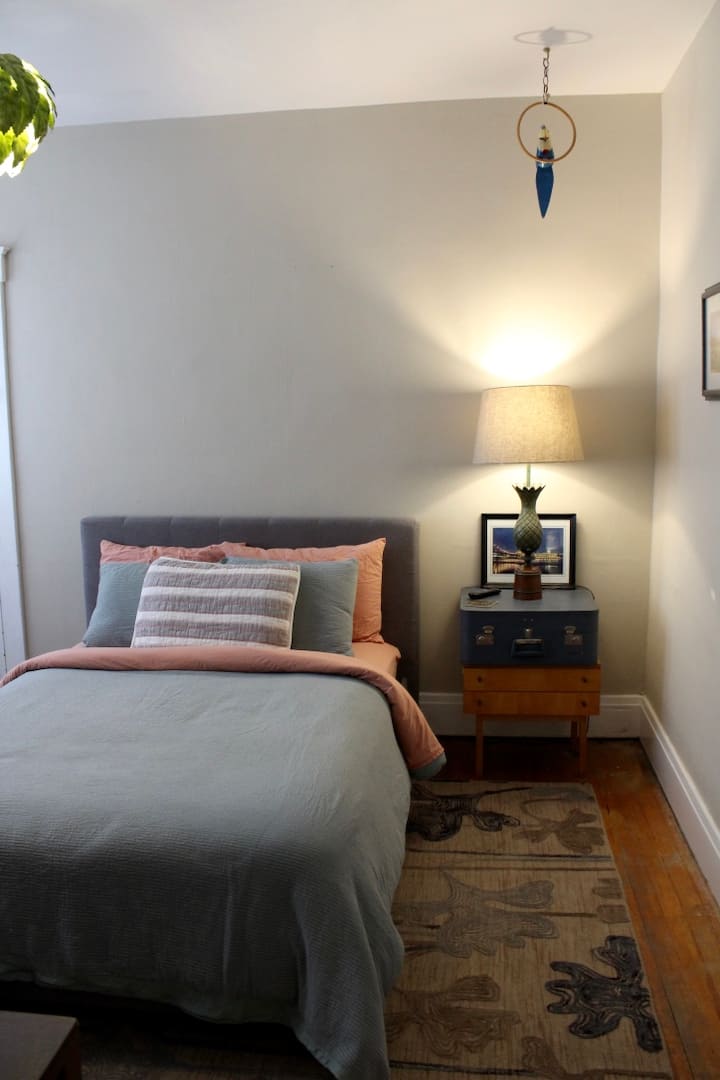 Second Bedroom, full size bed.