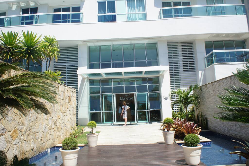 Entrada do prédio