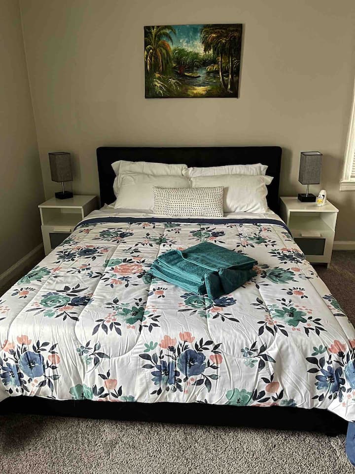 Hip and Cozy Room 01 in Decatur with Fenced Yard Houses for Rent in