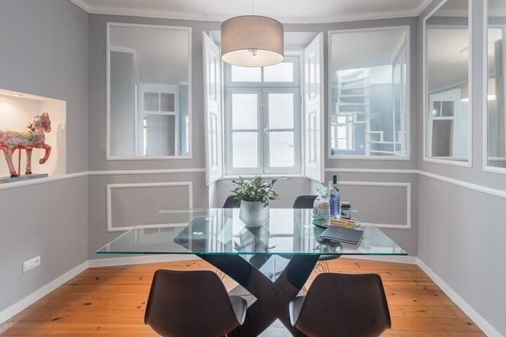 Rooftop-terrace with River-View – Design Apartment gallery image 2