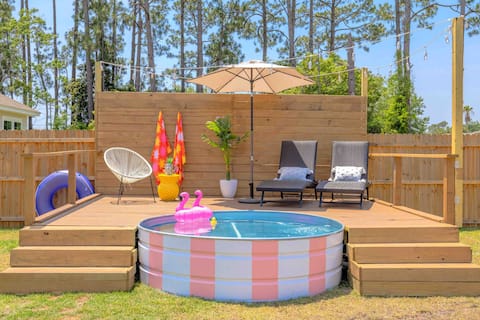 Top performing Airbnb: Brand New Spacious Home *4 mins to Beach* in Upper Grand Lagoon