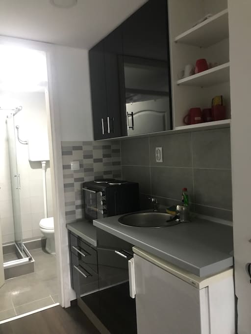 Fully equipped kitchen