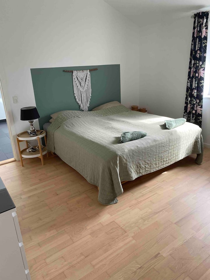 غرفة النوم 1