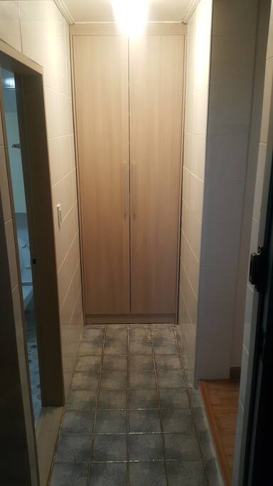 Door inside / 출입문 내부현관