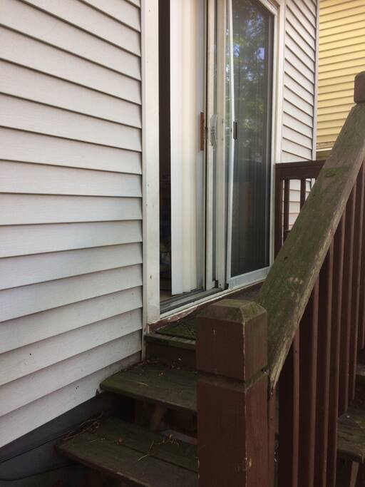 Apt entry (keyed)