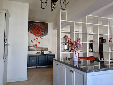 Newly renovated cozy nest near H. Aliyev Center