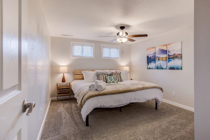 Lower level bedroom. King bed