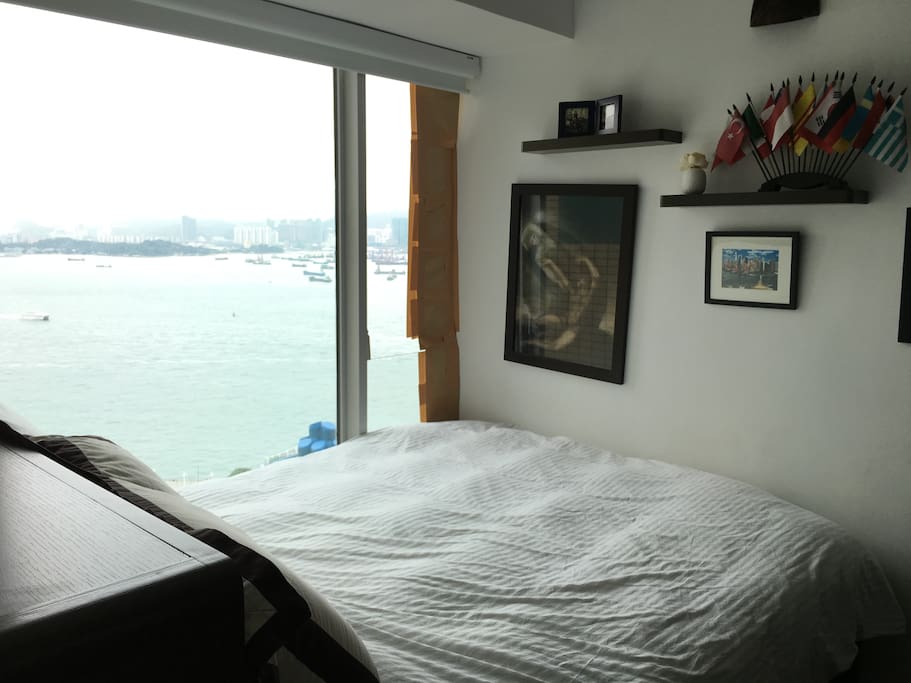 Main bedroom with seaview