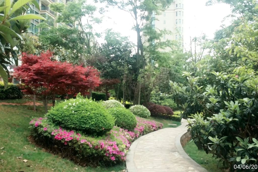 小区周围环境
