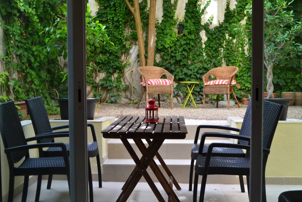 Terrace table