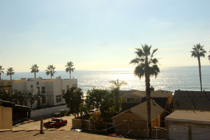 SURFRIDER 3 – 3br/3ba Ocean Views