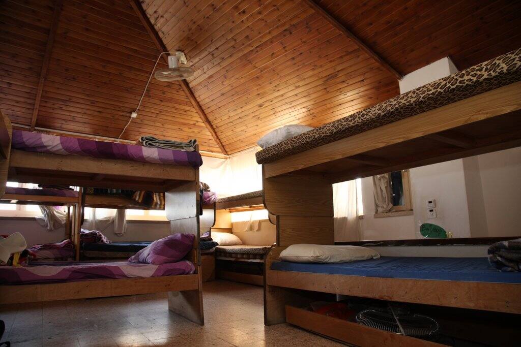Upper sleeping area