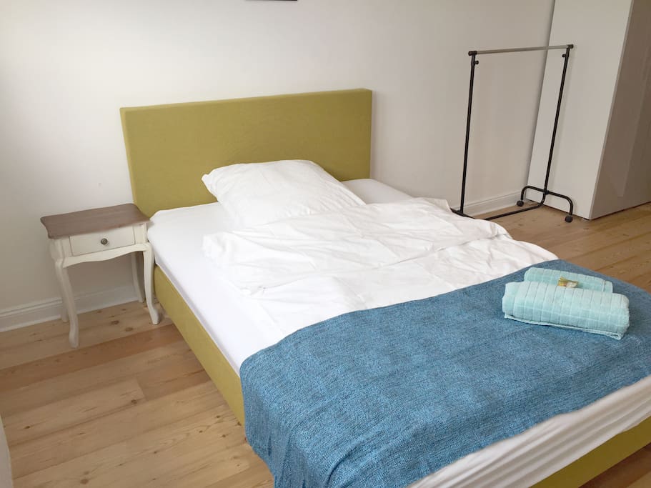 Queensize Bed Apartment
