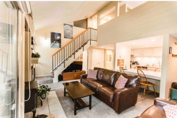 Warm & Cozy 1+Loft w/ self check in