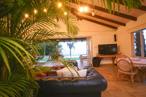 Top performing Airbnb: Spectacular house with the best lake view. in Calima