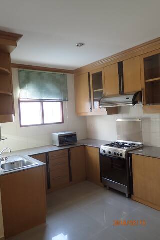 2-bed 160m2 Duplex BTS Promphong gallery image 2